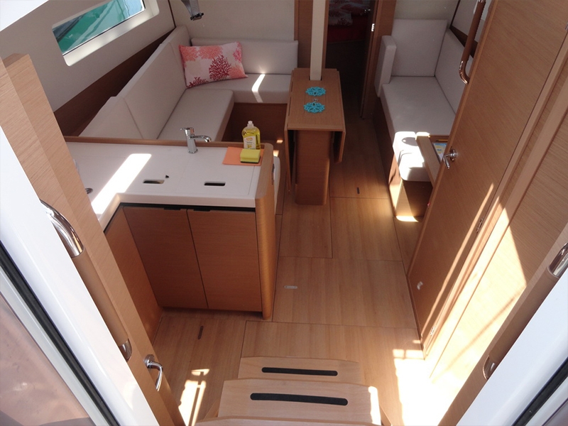 Sun Odyssey 380 Gebraucht-Yacht von Trend Travel Yachting Salon 2.jpg